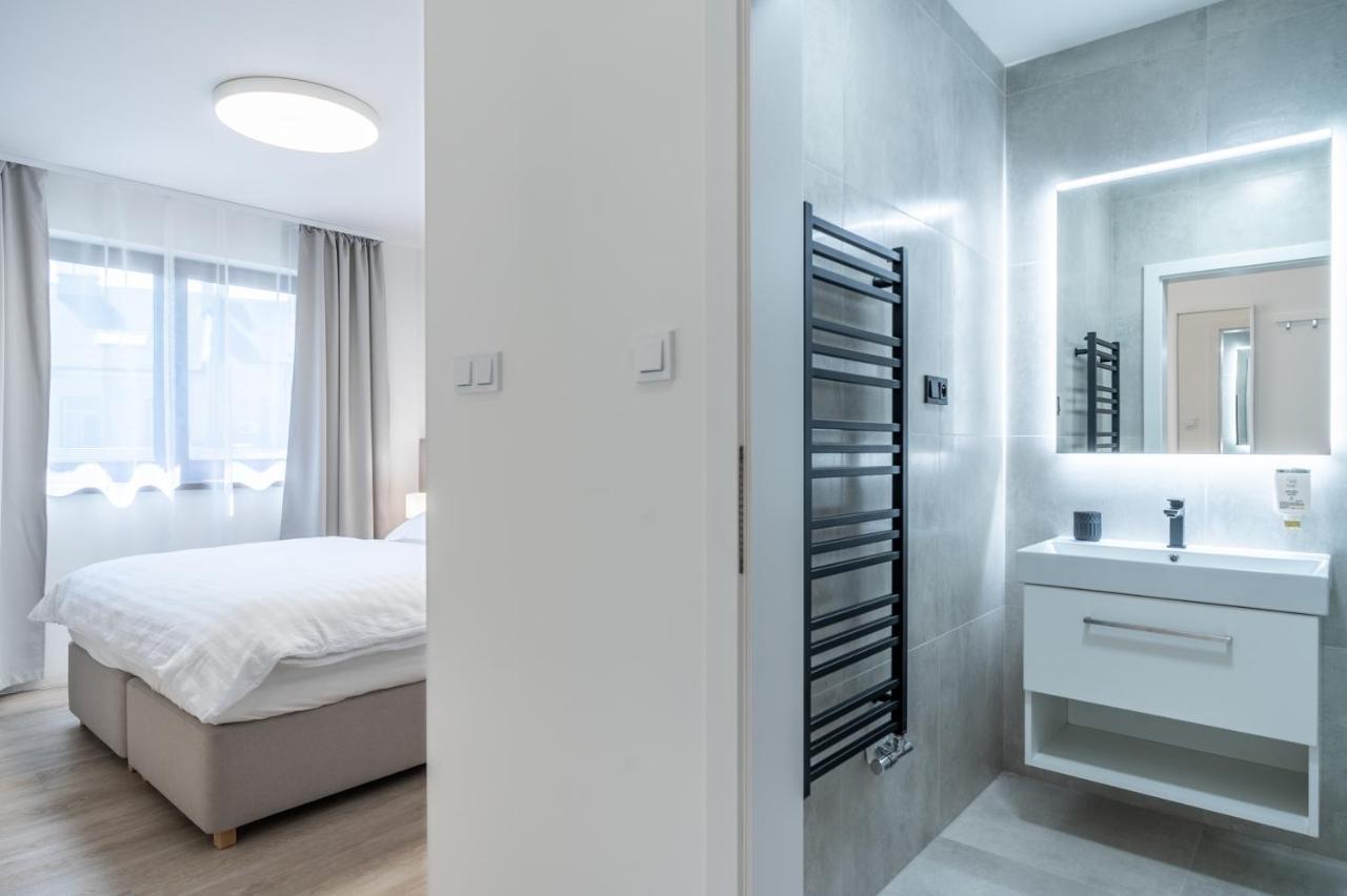 4 * Ostrava