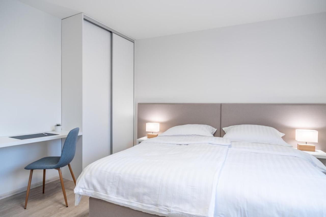 4 * Ostrava