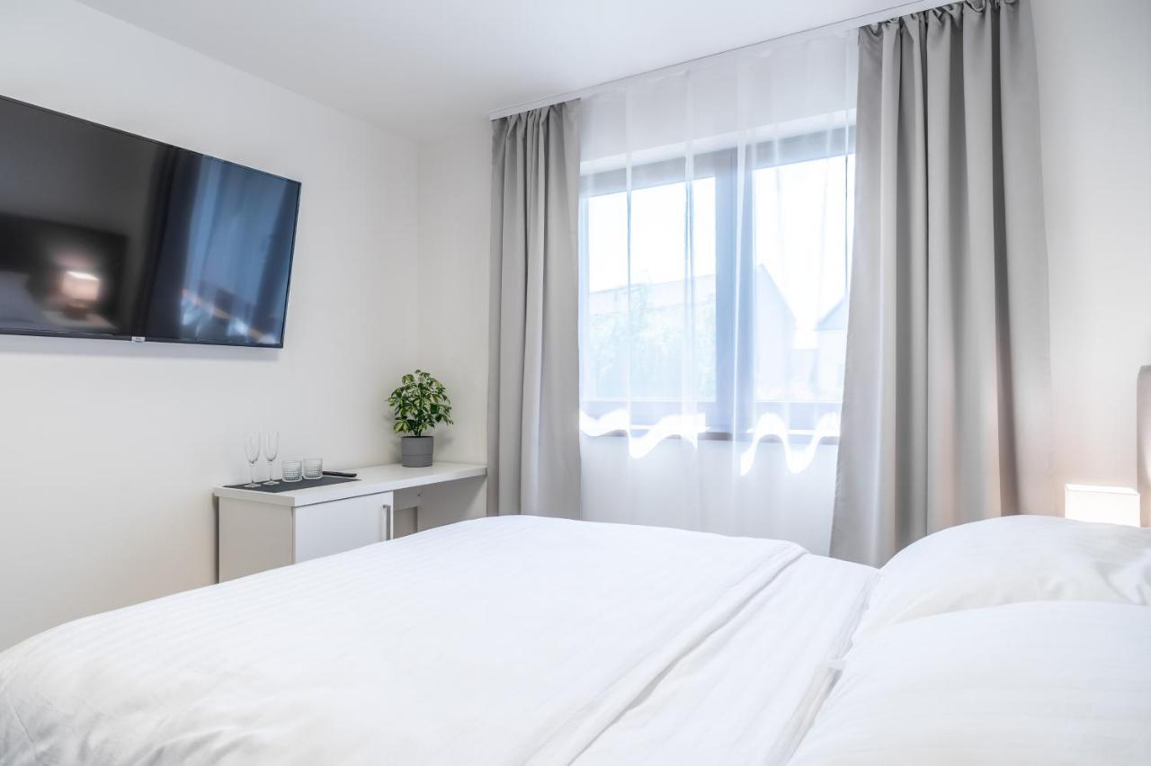 4 * Ostrava